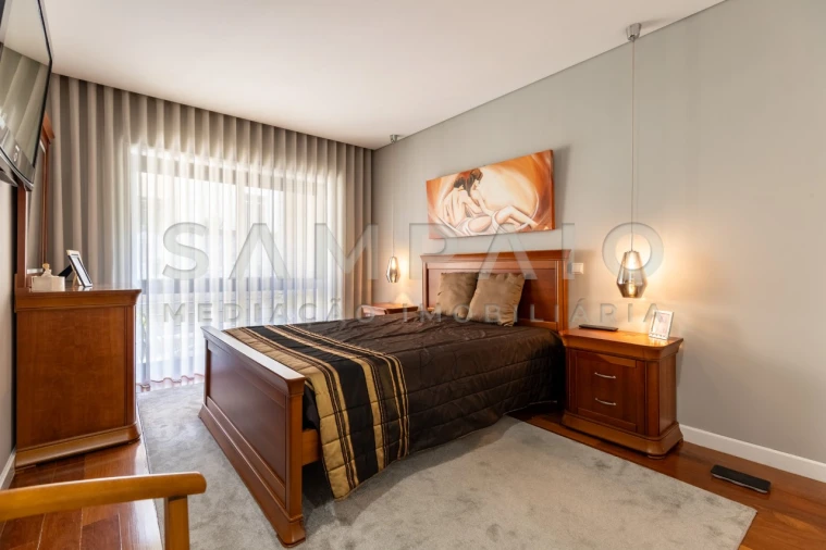 Apartamento T2 para Venda em Valongo Foto 18
