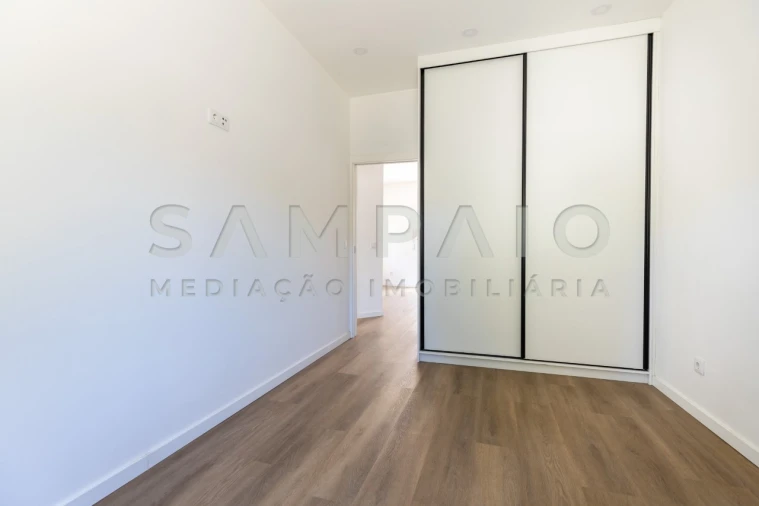 Moradia T2 para Venda em Mafamude e Vilar do Paraíso Foto 12