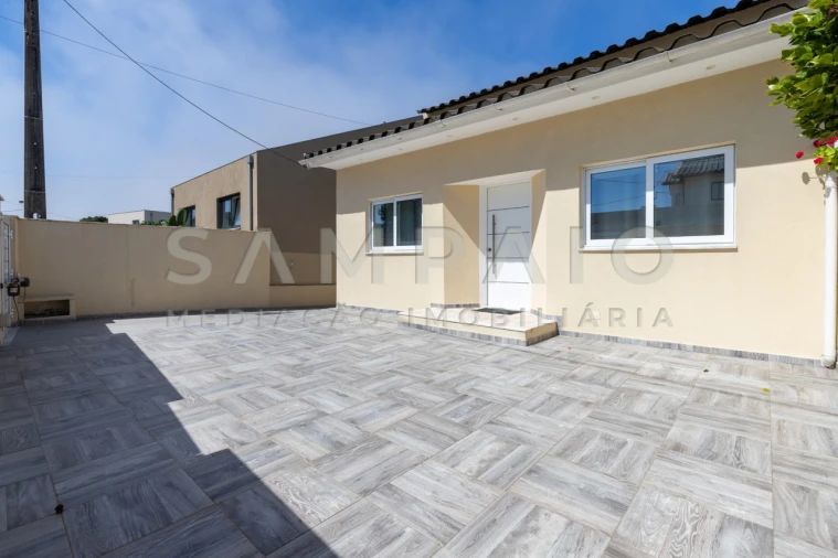 Moradia T4 para Venda em Perafita, Lavra e Santa Cruz do Bispo Foto 3