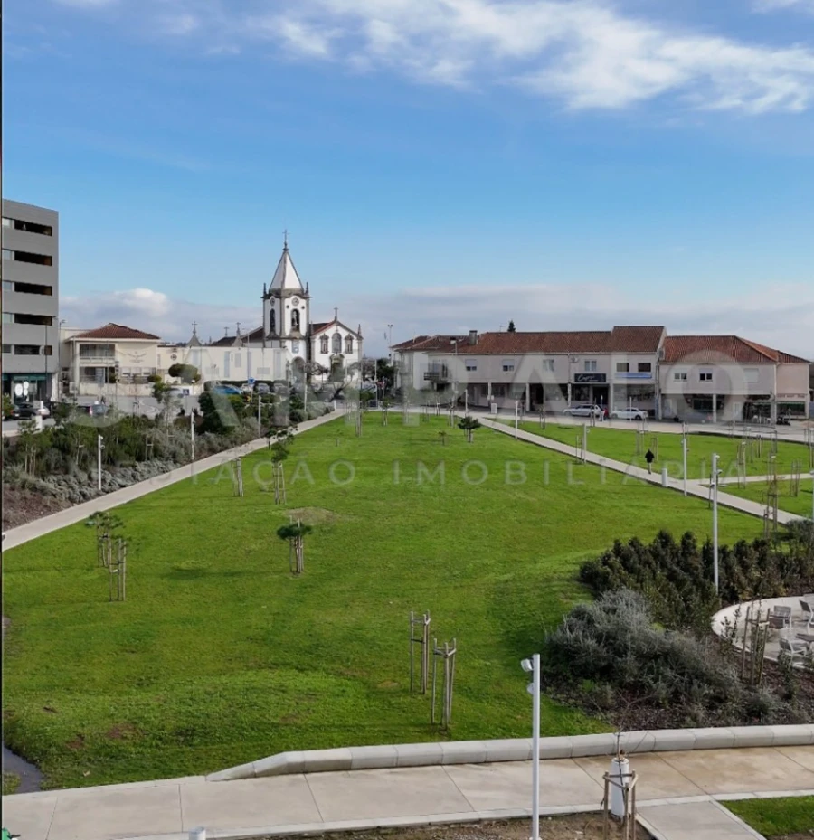Prédio para Venda em Gondomar (São Cosme), Valbom e Jovim Foto 4