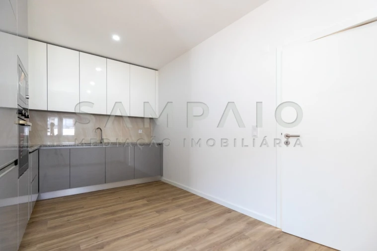 Moradia T1 para Venda em Rio Tinto Foto 4