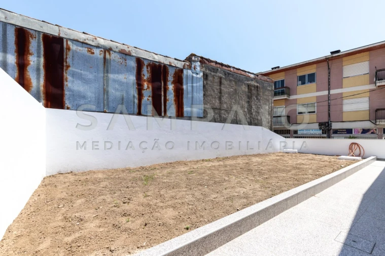 Moradia T1 para Venda em Rio Tinto Foto 19