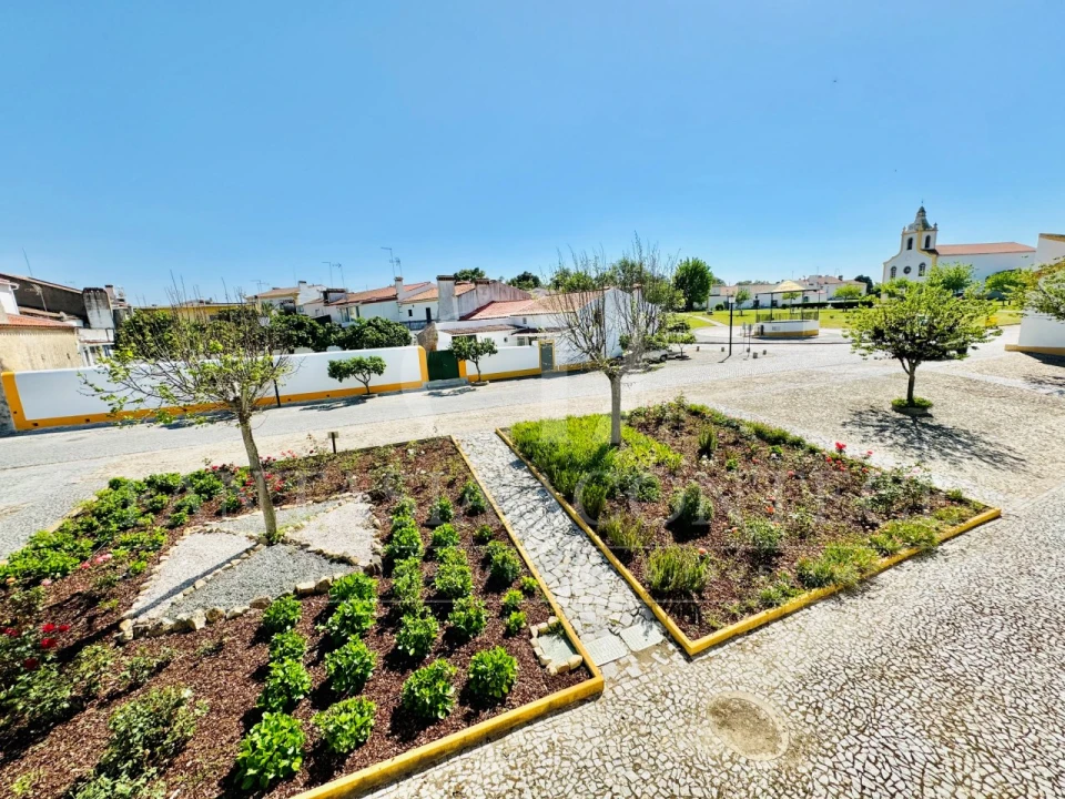 Moradia T8 para Venda em Crato e Mártires, Flor da Rosa e Vale do Peso Foto 32