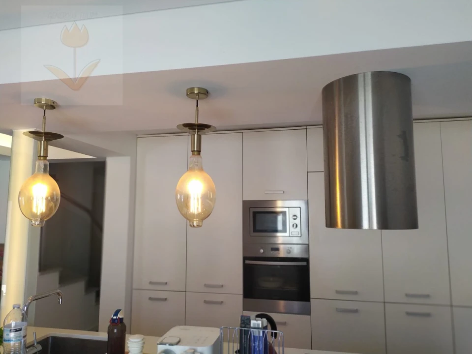 Moradia T4 para Venda em Silveira Foto 2