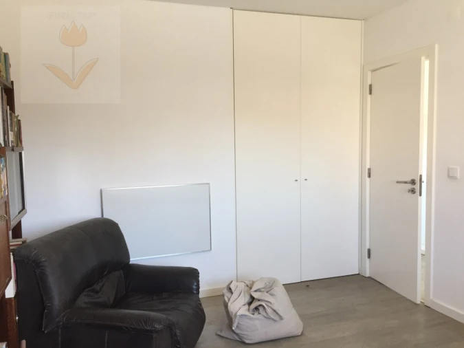 Moradia T4 para Venda em Silveira Foto 5