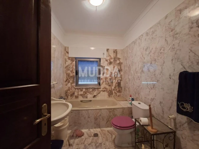 Moradia T6 para Venda em Salsas Foto 12