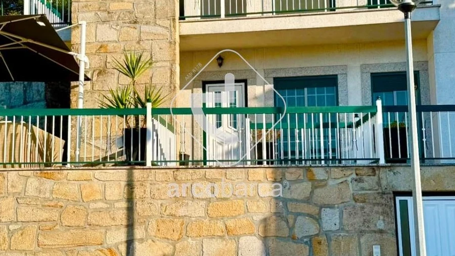 Moradia T4 para Venda em Arcos de Valdevez (São Paio) e Giela