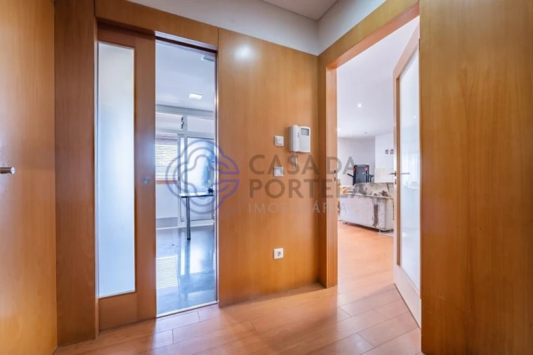 Apartamento T2 para Venda em Nogueira e Silva Escura Foto 5