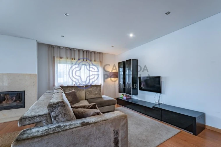 Apartamento T2 para Venda em Nogueira e Silva Escura Foto 7