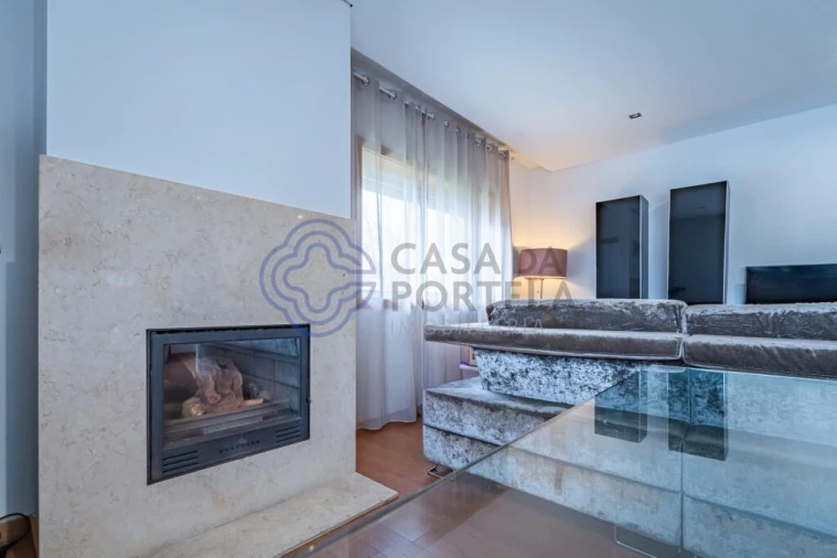 Apartamento T2 para Venda em Nogueira e Silva Escura Foto 8