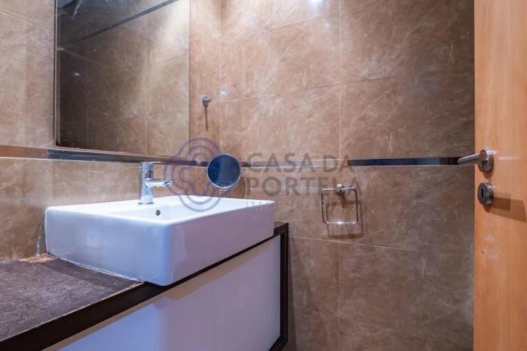 Apartamento T2 para Venda em Nogueira e Silva Escura Foto 4