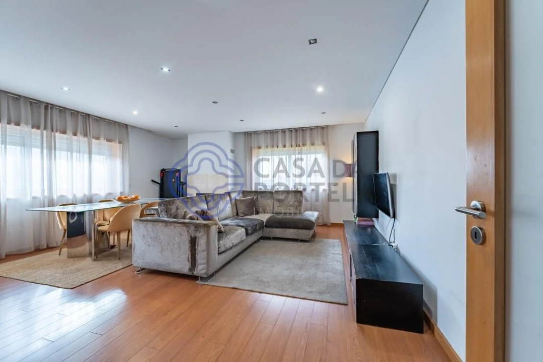 Apartamento T2 para Venda em Nogueira e Silva Escura Foto 6