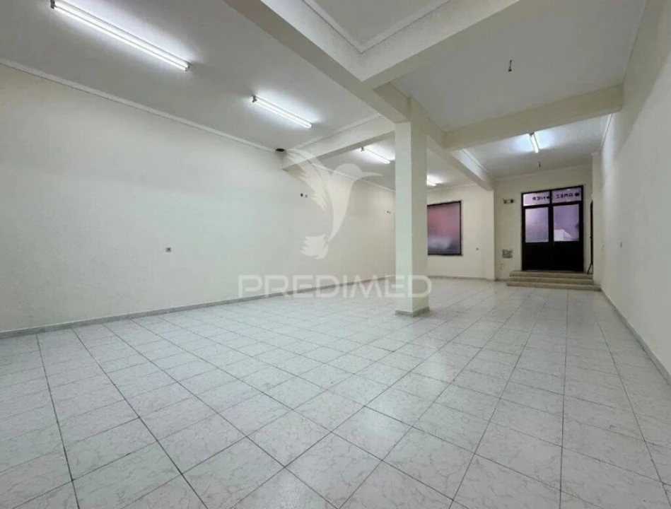 Loja para Venda em Cacém e São Marcos Foto 2