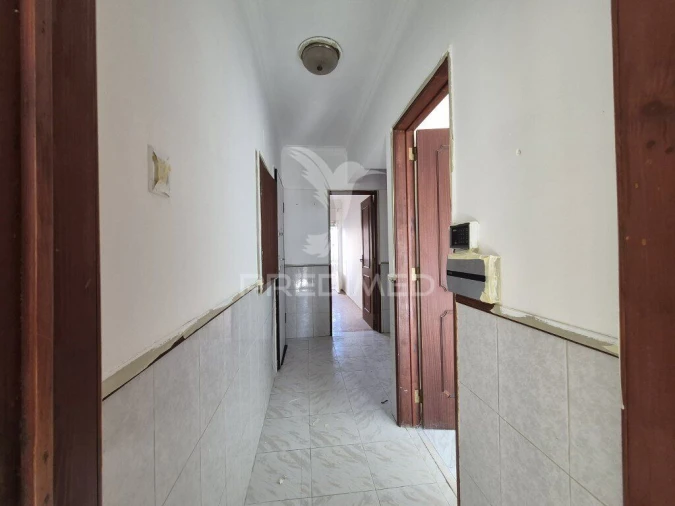 Apartamento T2 para Venda em Agualva e Mira-Sintra Foto 16