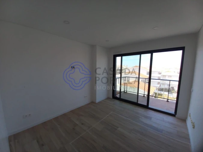 Apartamento T3 para Venda em Atouguia da Baleia Foto 6