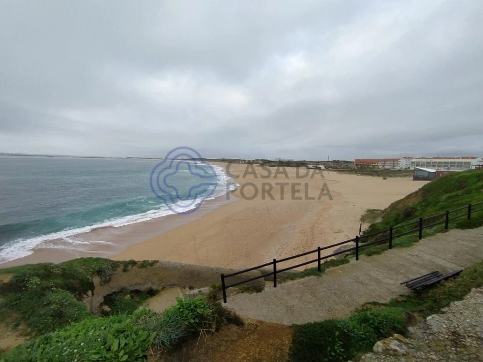 Apartamento T3 para Venda em Atouguia da Baleia Foto 25