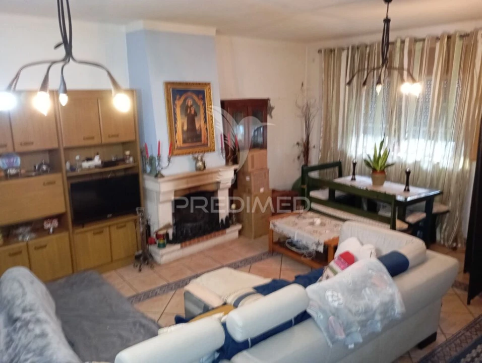 Moradia T3 para Venda em Alpiarça Foto 2