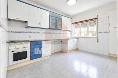 Apartamento T3 para Venda em Almeirim