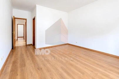 Apartamento T3 para Venda em Almeirim