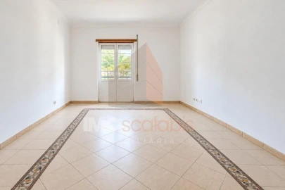 Apartamento T3 para Venda em Almeirim
