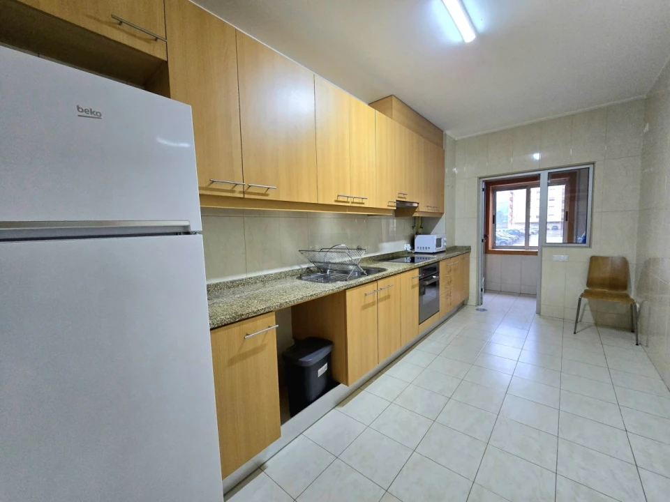 Apartamento T1 para Arrendamento em Vila Nova de Famalicão e Calendário Foto 12