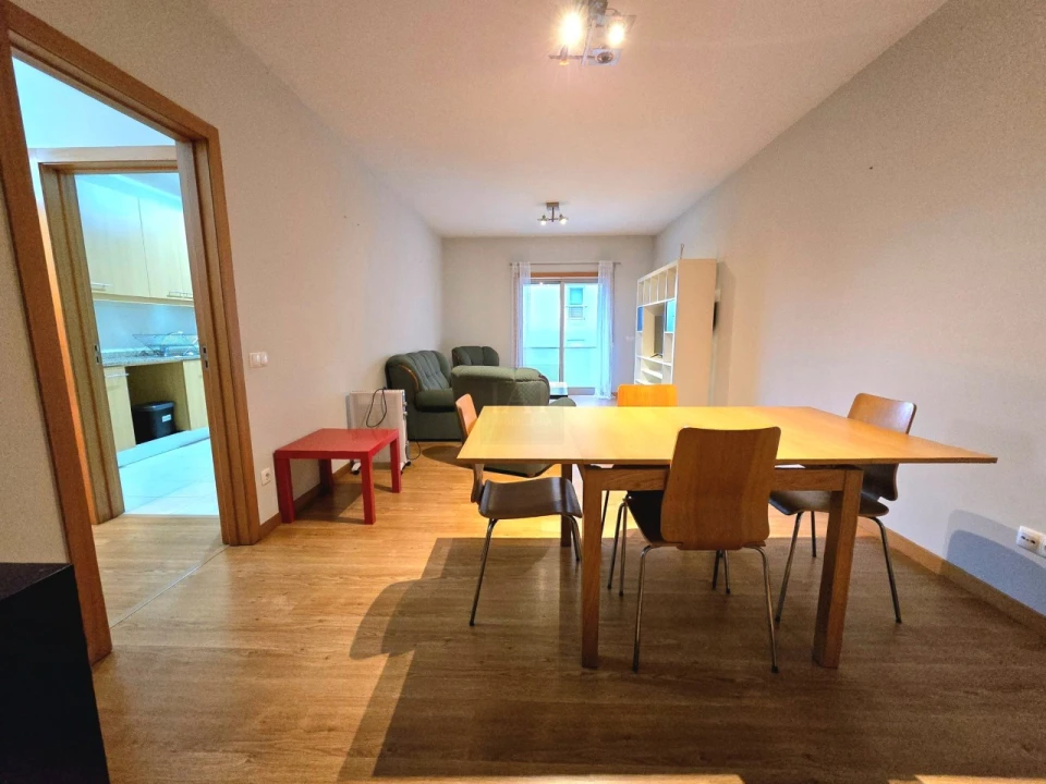 Apartamento T1 para Arrendamento em Vila Nova de Famalicão e Calendário Foto 9