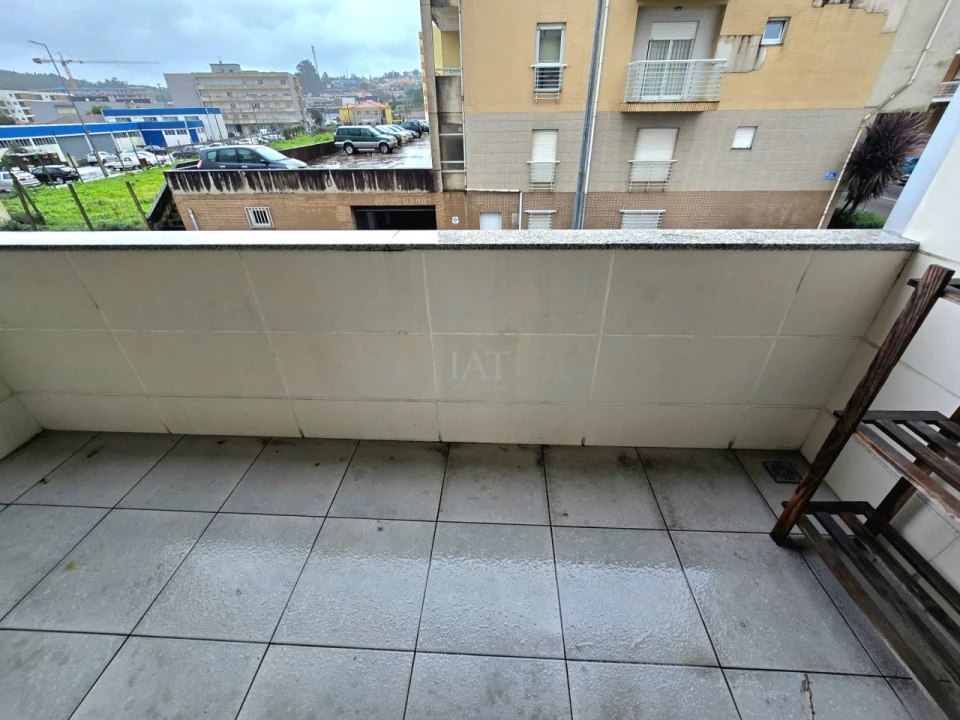 Apartamento T1 para Arrendamento em Vila Nova de Famalicão e Calendário Foto 11