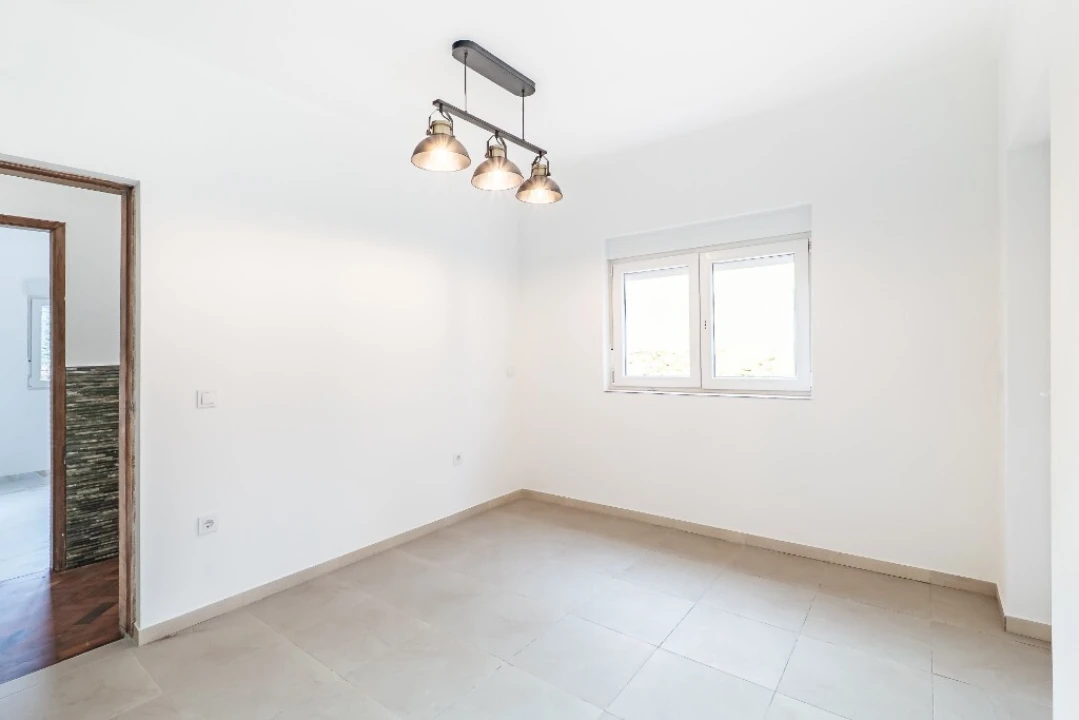 Moradia T2 para Venda em Porto Moniz Foto 7