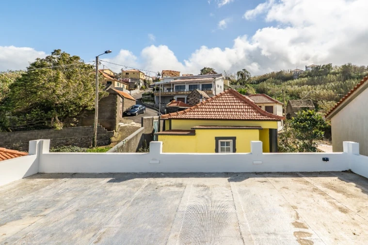 Moradia T2 para Venda em Porto Moniz Foto 28