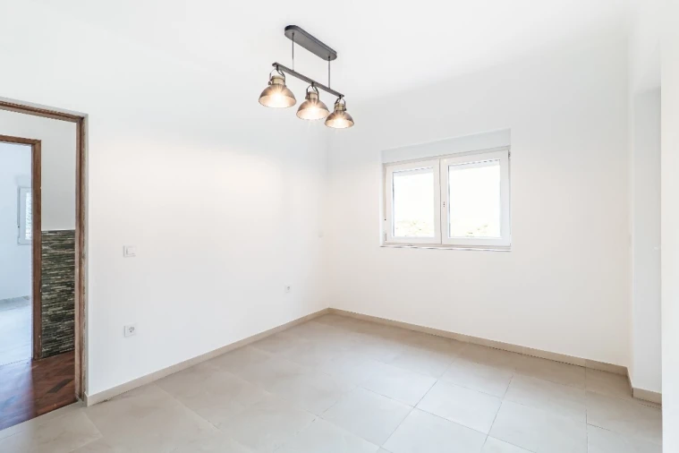 Moradia T2 para Venda em Porto Moniz Foto 7