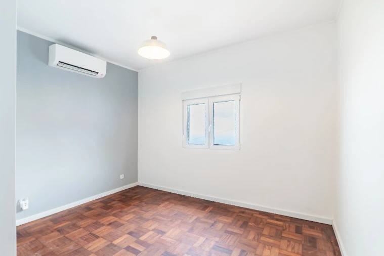 Moradia T2 para Venda em Porto Moniz Foto 8