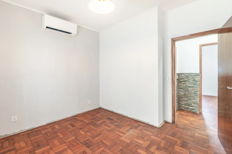 Moradia T2 para Venda em Porto Moniz Foto 18