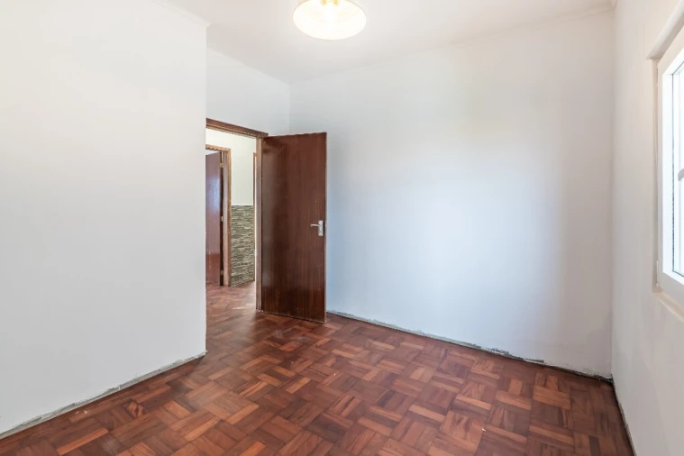 Moradia T2 para Venda em Porto Moniz Foto 17