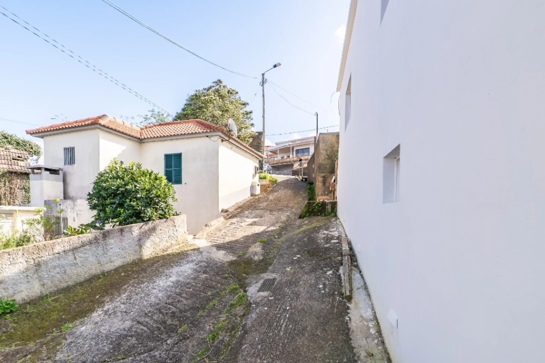 Moradia T2 para Venda em Porto Moniz Foto 40