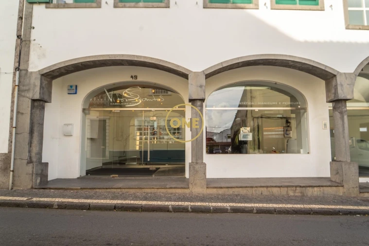 Negócio para Arrendamento em Ponta Delgada (São Pedro) Foto 25