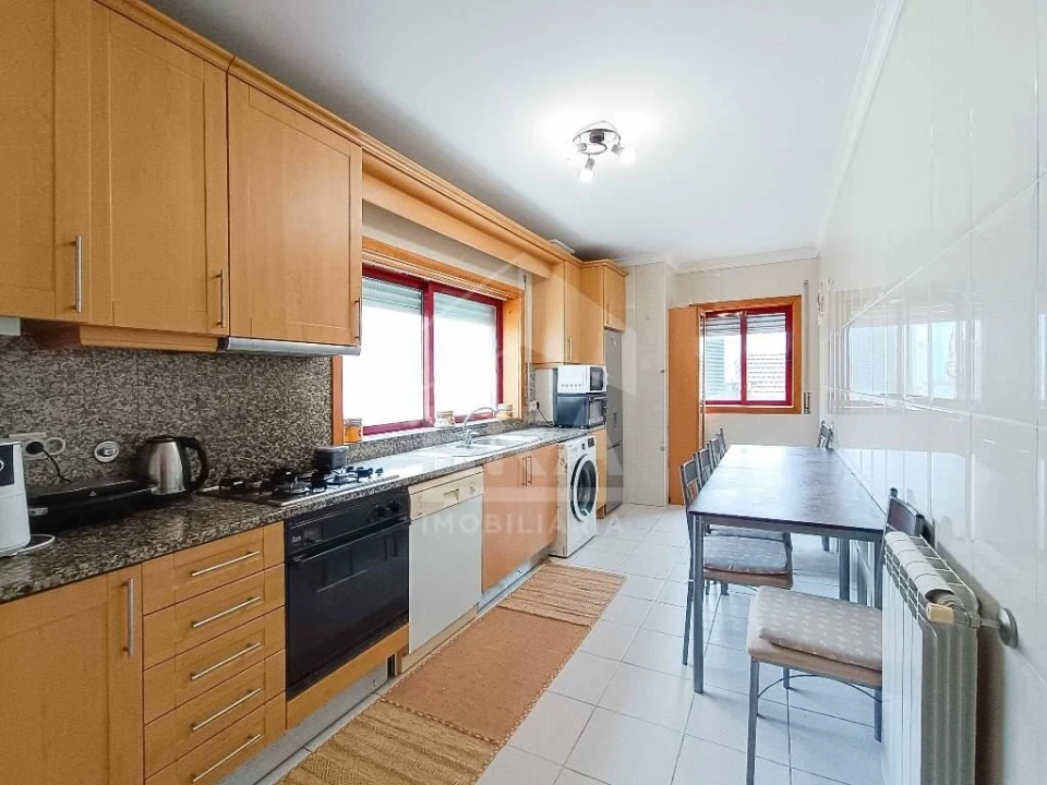 Apartamento T5 para Venda em Requeixo, Nossa Senhora de Fátima e Nariz Foto 4