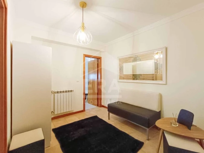 Apartamento T5 para Venda em Requeixo, Nossa Senhora de Fátima e Nariz