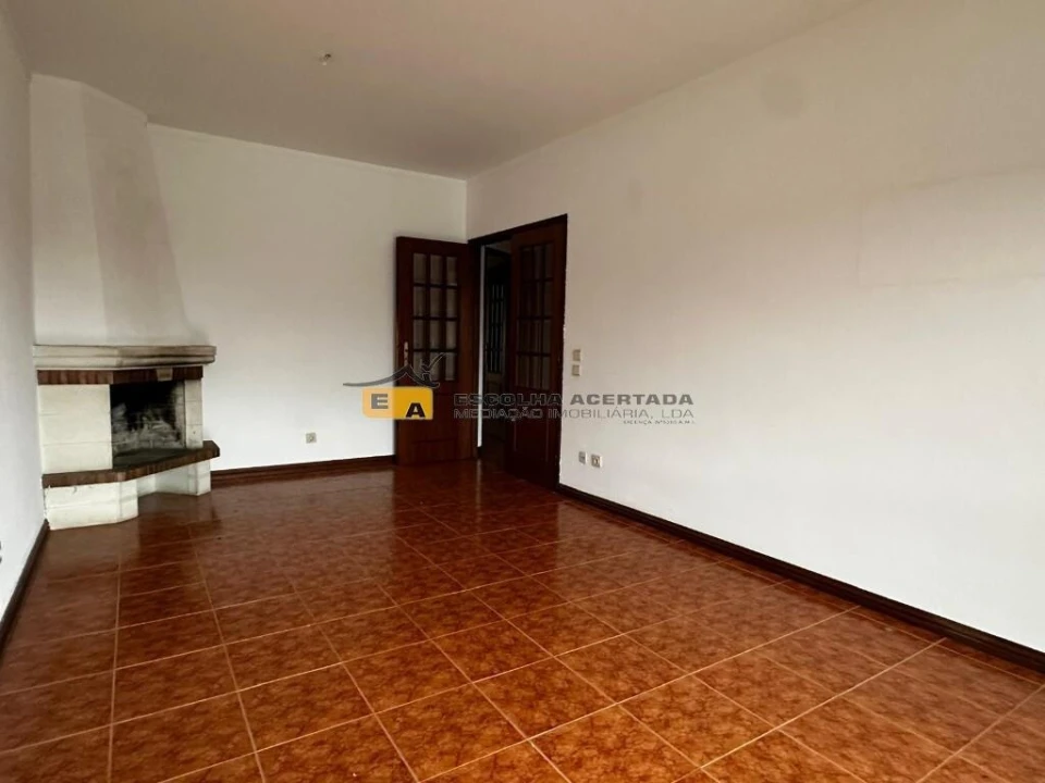 Apartamento T2 para Venda em Ermesinde Foto 3