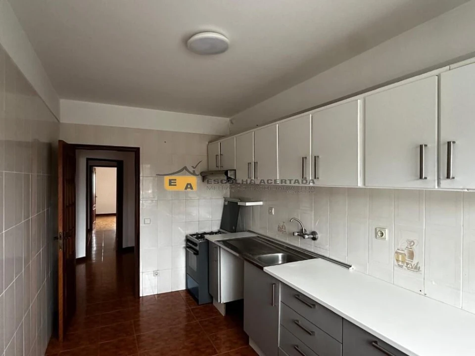 Apartamento T2 para Venda em Ermesinde Foto 2