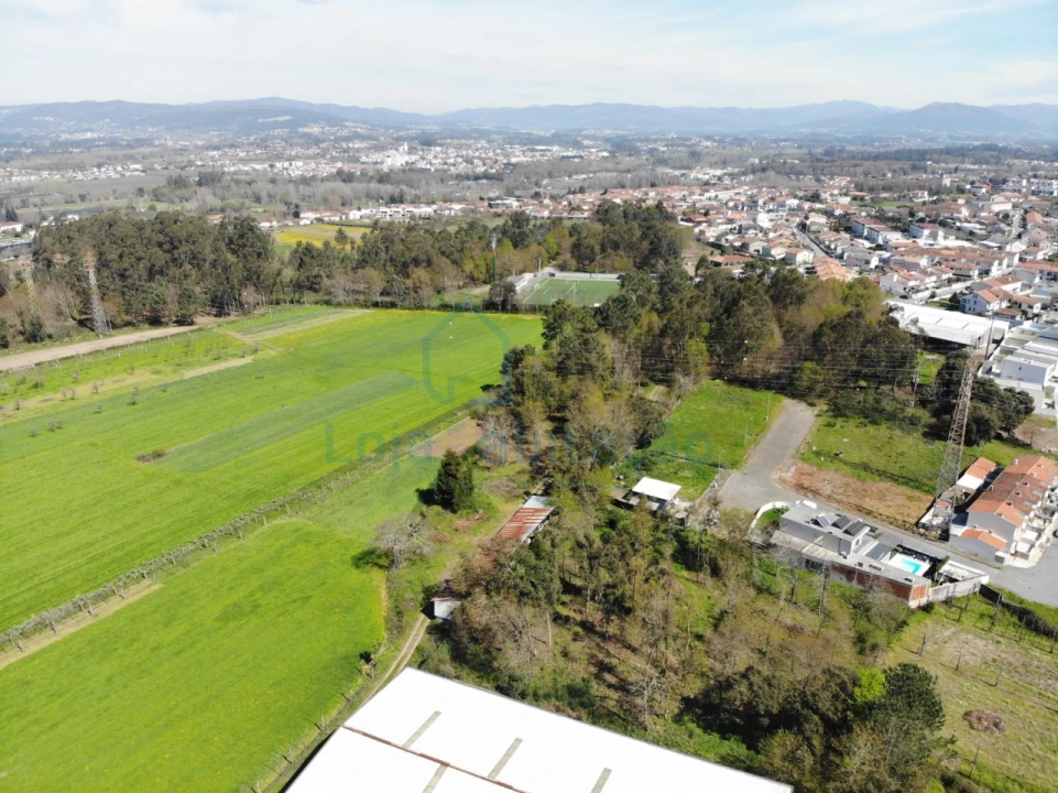 Terreno para Venda em Merelim (São Paio), Panoias e Parada de Tibães Foto 46
