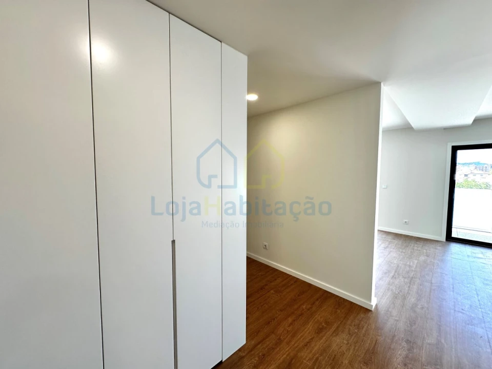 Apartamento T2 para Venda em Vila Nova de Famalicão e Calendário Foto 4
