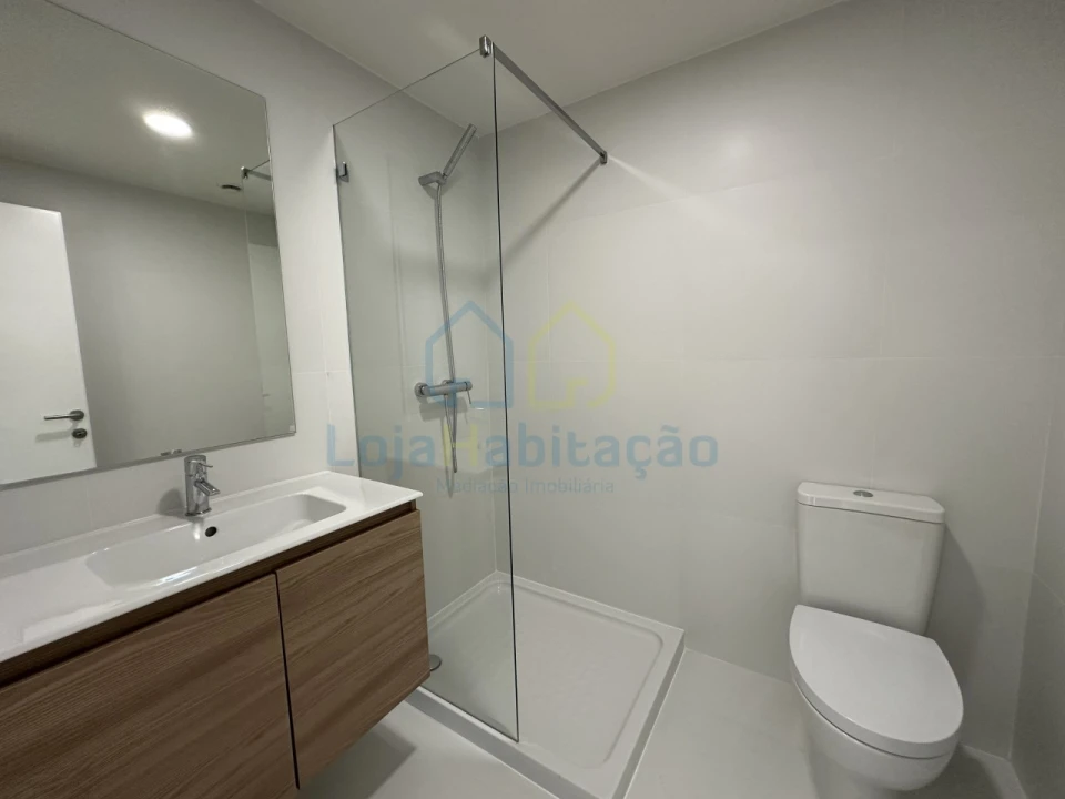 Apartamento T2 para Venda em Vila Nova de Famalicão e Calendário Foto 10