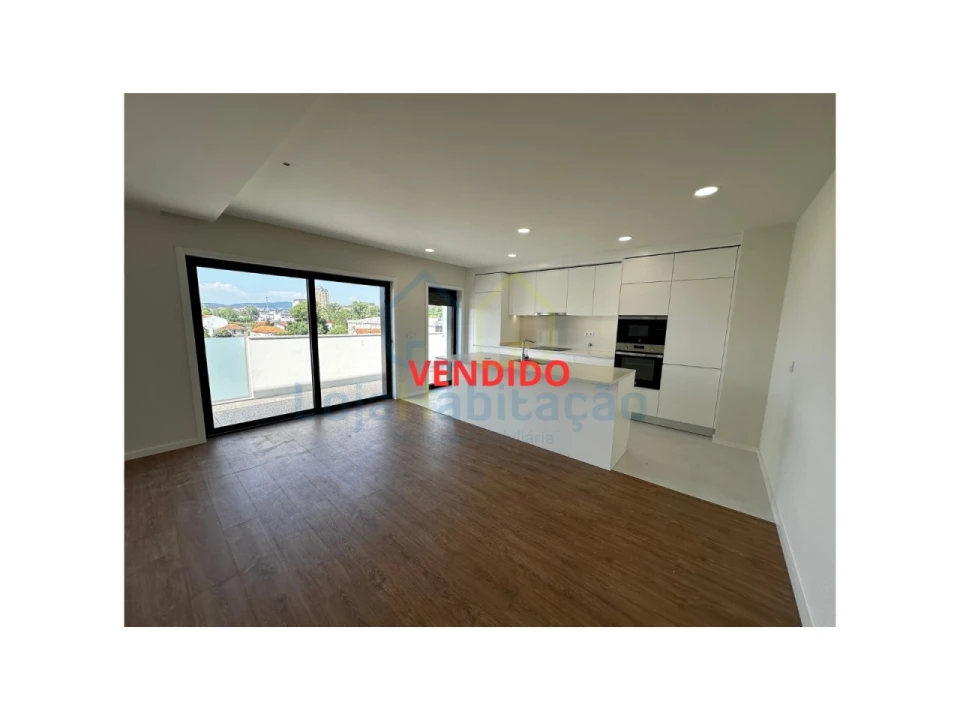 Apartamento T2 para Venda em Vila Nova de Famalicão e Calendário Foto 1
