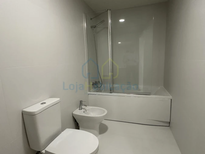 Apartamento T2 para Venda em Vila Nova de Famalicão e Calendário Foto 16