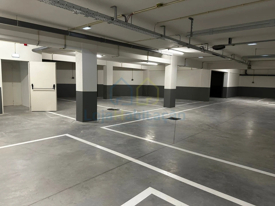 Apartamento T3 para Venda em Vila Nova de Famalicão e Calendário Foto 27