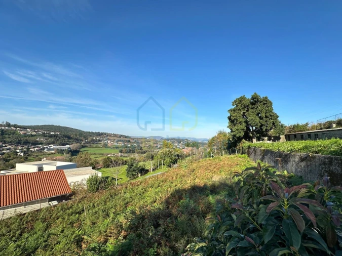 Terreno para Venda em Ferreiros e Gondizalves Foto 2
