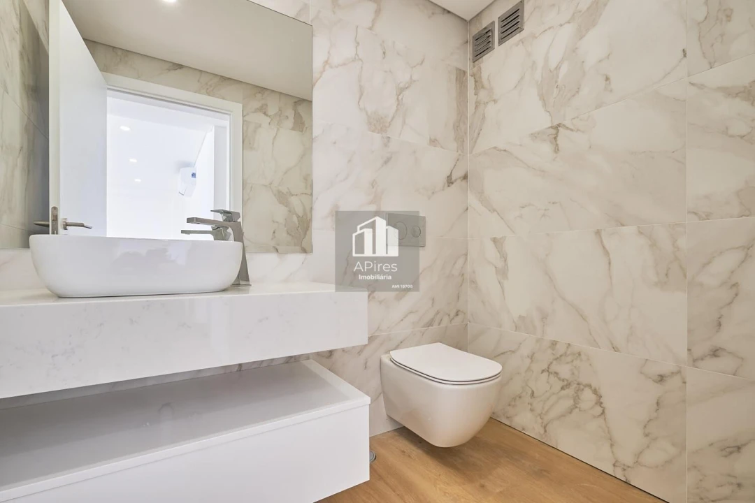 Moradia T4 para Venda em Caparica e Trafaria Foto 10