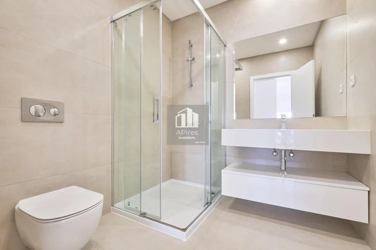 Moradia T4 para Venda em Caparica e Trafaria Foto 16