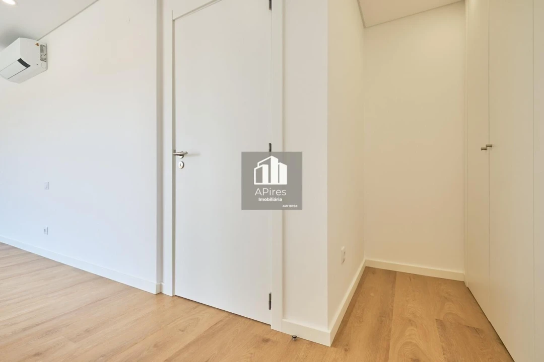 Moradia T4 para Venda em Caparica e Trafaria Foto 21