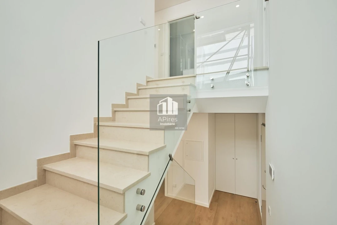 Moradia T4 para Venda em Caparica e Trafaria Foto 12